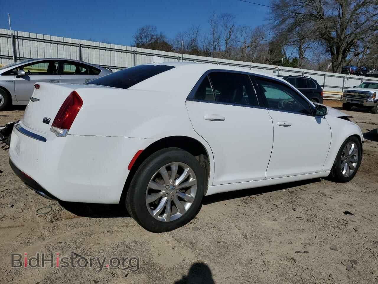 2015 CHRYSLER 300 - VIN: 2C3CCARG1FH831400 - Фото 3