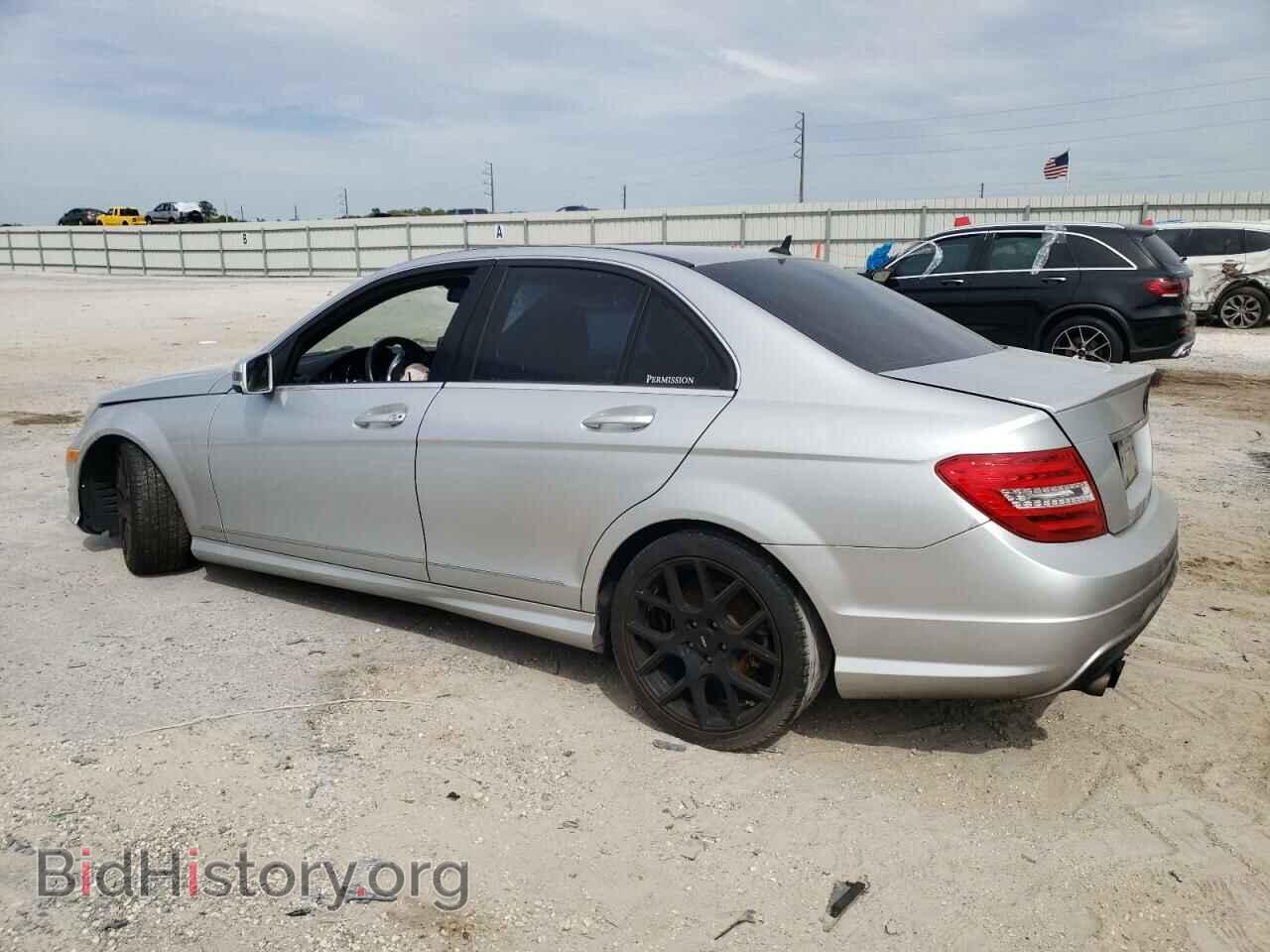 2014 MERCEDES-BENZ C-CLASS - VIN: WDDGF4HB2EA953665 - Фото 2