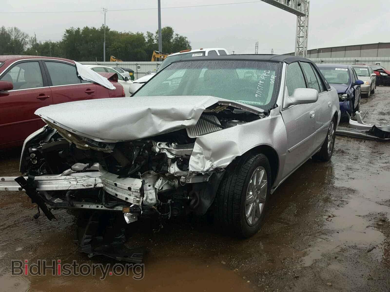 2011 CADILLAC DTS - VIN: 1G6KH5E60BU118964 - Фото 2