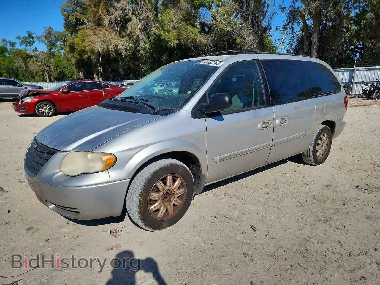Photo 2C8GP54L15R202630 - CHRYSLER MINIVAN 2005