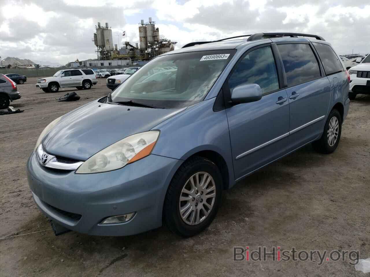 Фотография 5TDDK4CCXAS030517 - TOYOTA SIENNA 2010