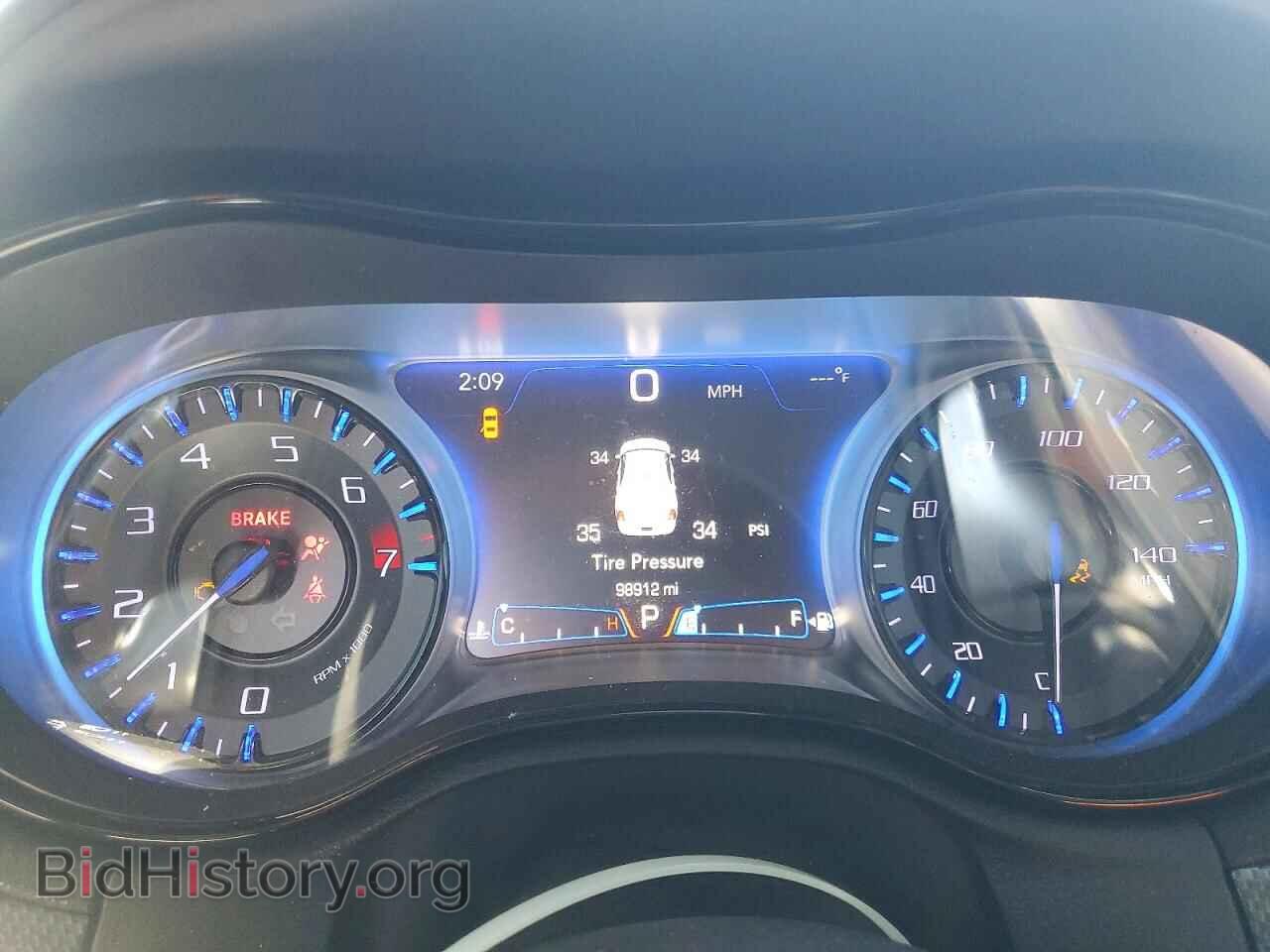2015 CHRYSLER 300 - VIN: 2C3CCABG2FH833117 - Фото 9