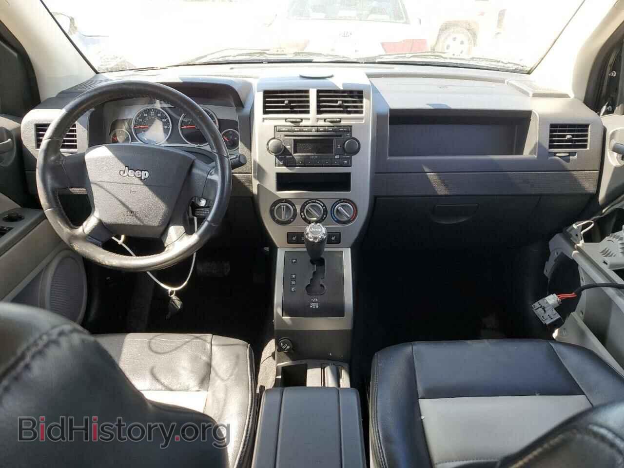 2007 JEEP COMPASS - VIN: 1J8FT57W17D143138 - Фото 8