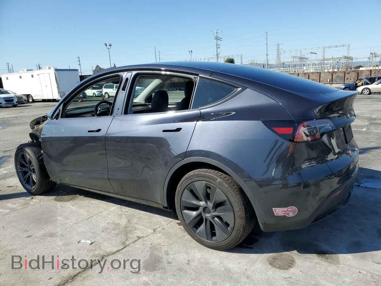 2024 TESLA MODEL Y - VIN: 7SAYGDED4RF113579 - Photo 2