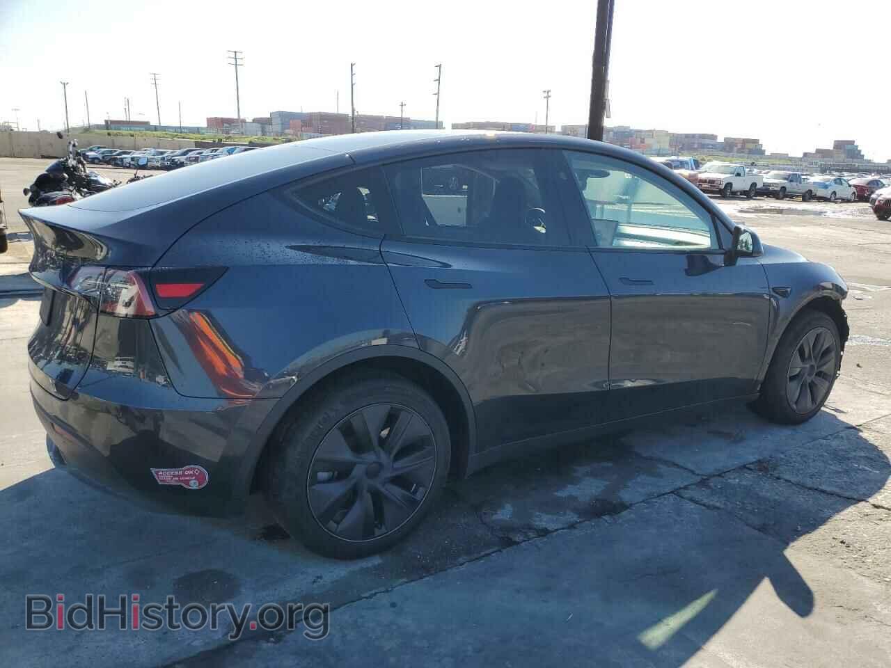 2024 TESLA MODEL Y - VIN: 7SAYGDED4RF113579 - Photo 3