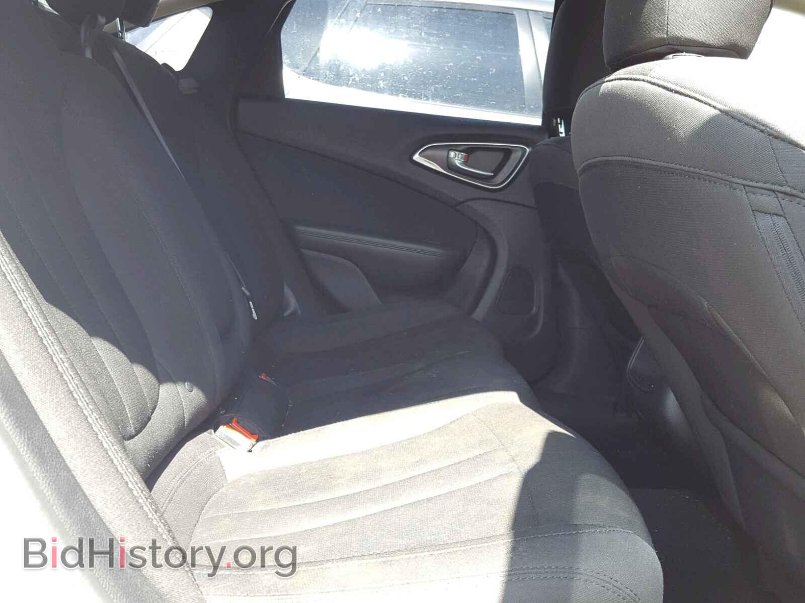 2016 CHRYSLER 200 - VIN: 1C3CCCABXGN171863 - Фото 6