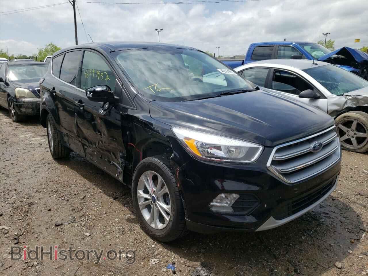 Фотография 1FMCU0GD0HUE68675 - FORD ESCAPE 2017