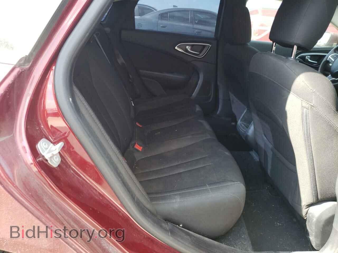 2016 CHRYSLER 200 - VIN: 1C3CCCAB4GN167842 - Photo 10