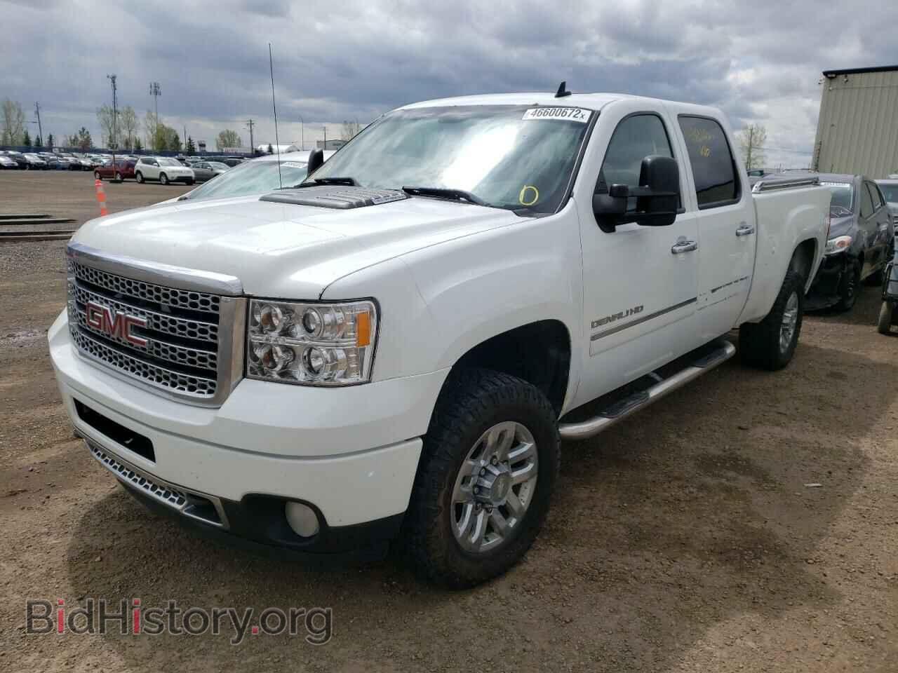 2011 GMC SIERRA - VIN: 1GT426C85BF140643 - Фото 2