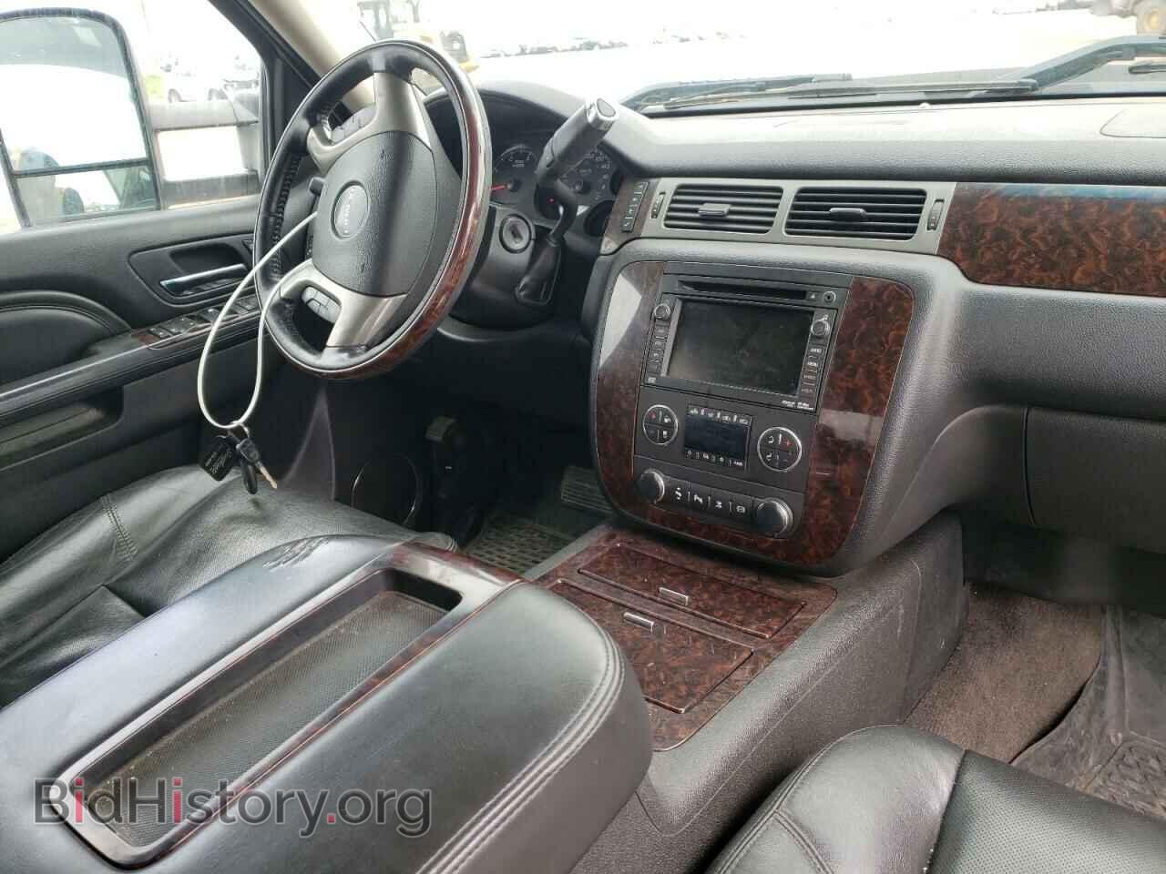 2011 GMC SIERRA - VIN: 1GT426C85BF140643 - Фото 9