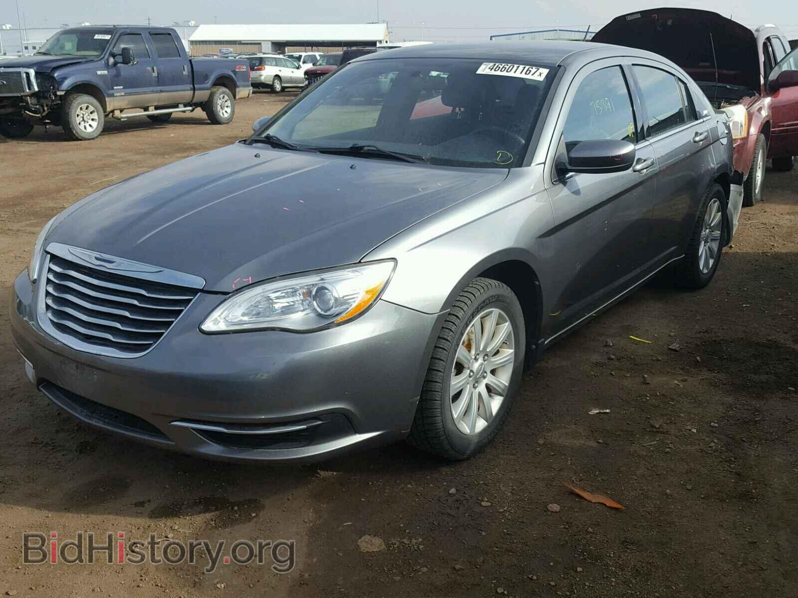 2011 CHRYSLER 200 - VIN: 1C3BC1FB0BN593321 - Фото 2