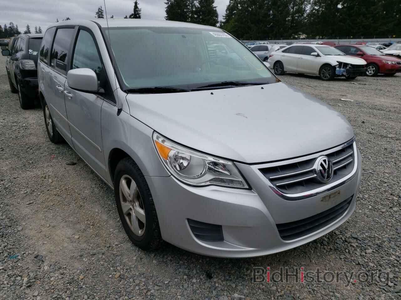 Photo 2V4RW3D1XAR360576 - VOLKSWAGEN ROUTAN 2010