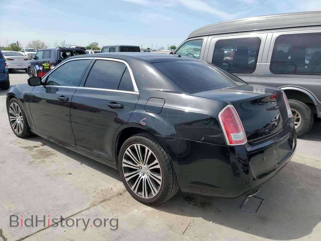 2014 CHRYSLER 300 - VIN: 2C3CCABG5EH157227 - Фото 2