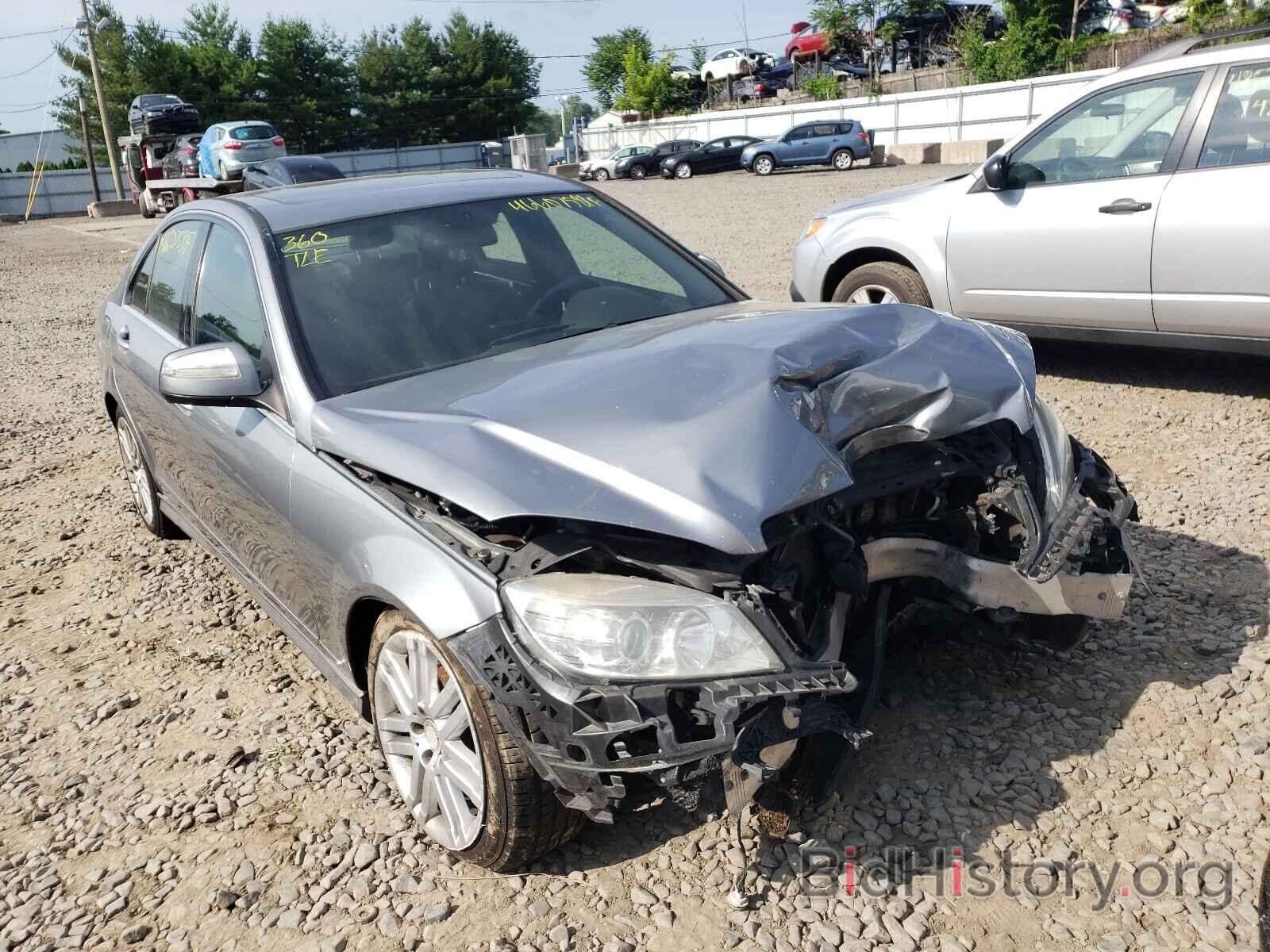 Photo WDDGF81X79R053901 - MERCEDES-BENZ C-CLASS 2009