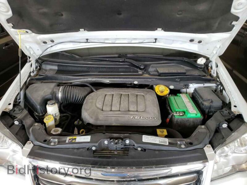 2014 Chrysler MINIVAN (VIN 2C4RC1CG1ER231323) — photo 7 of 10