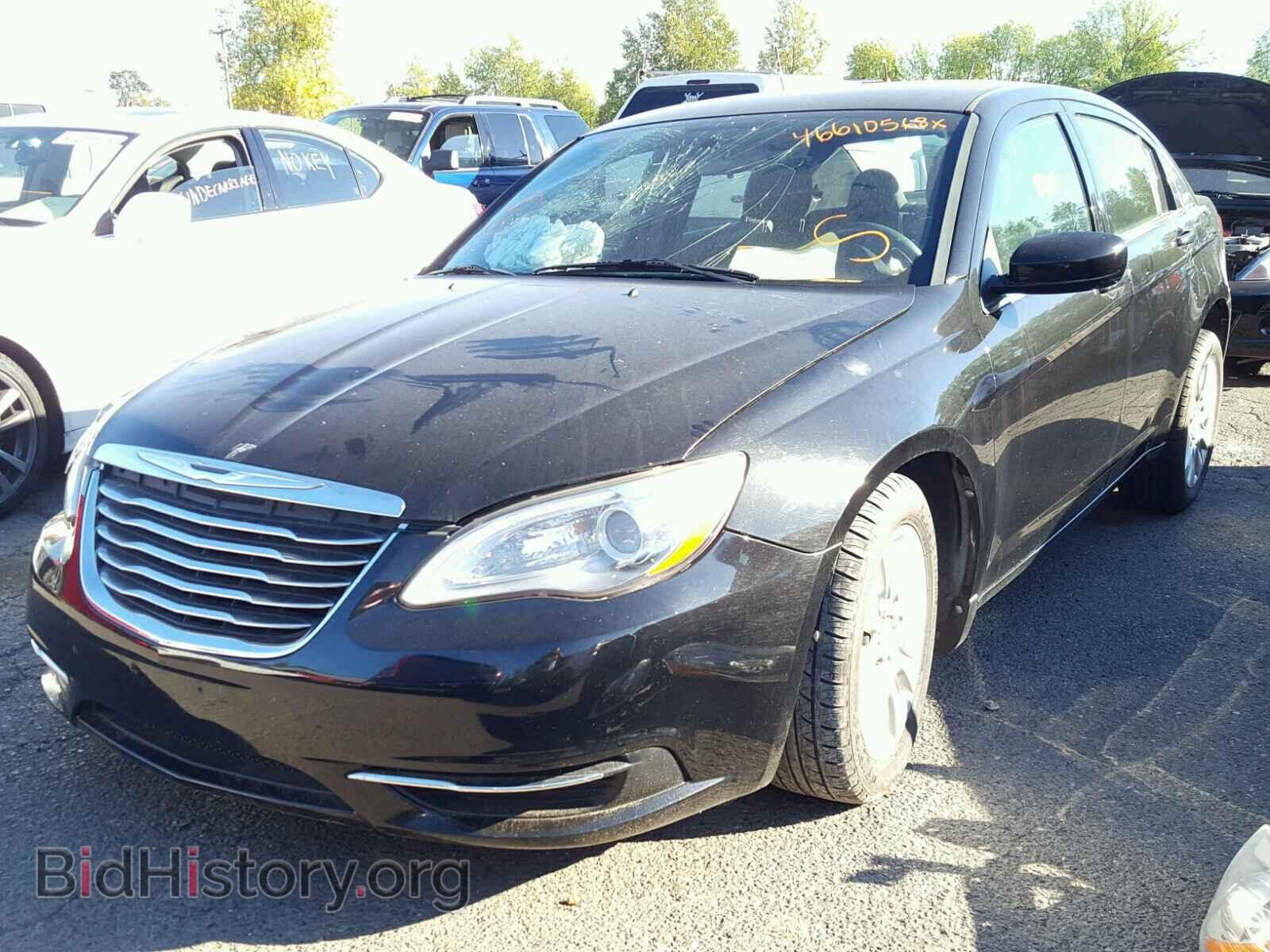 2013 CHRYSLER 200 - VIN: 1C3CCBAB4DN642394 - Фото 2