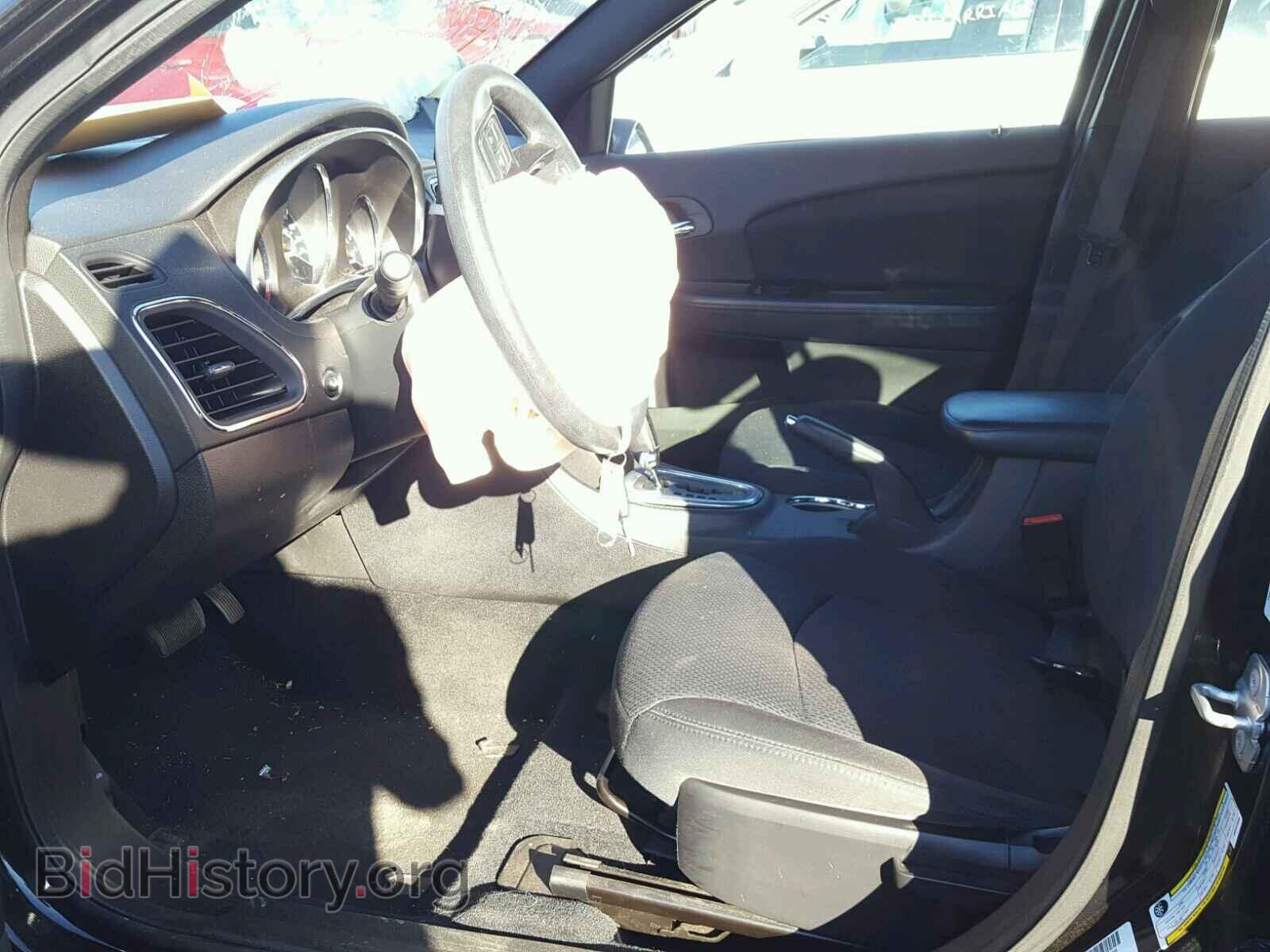2013 CHRYSLER 200 - VIN: 1C3CCBAB4DN642394 - Фото 5