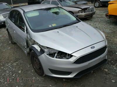 2015 Ford FOCUS FOCUS S, silver — VIN 1FADP3E24FL345960, Copart