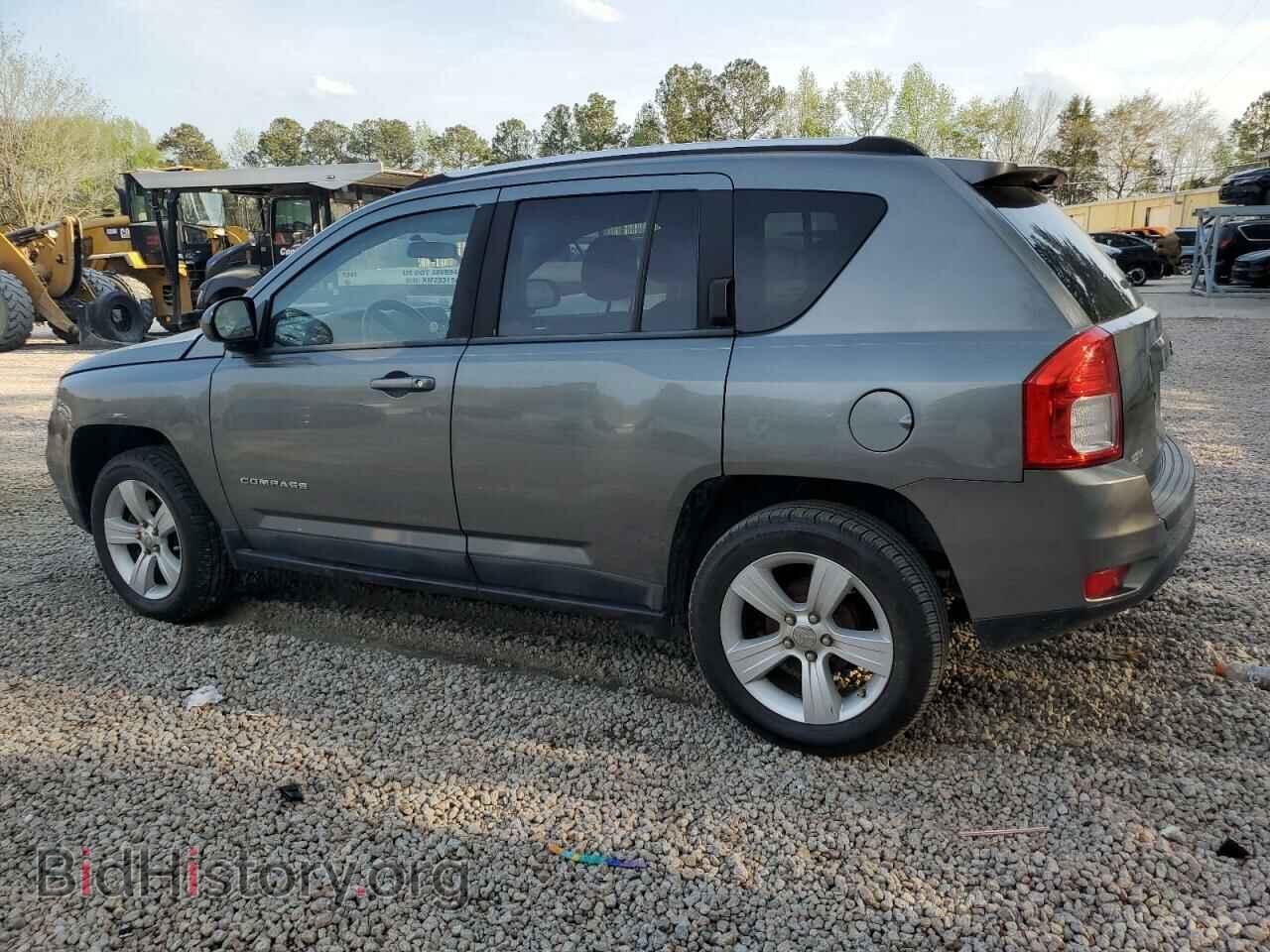 2011 JEEP COMPASS - VIN: 1J4NT1FA3BD219818 - Фото 2