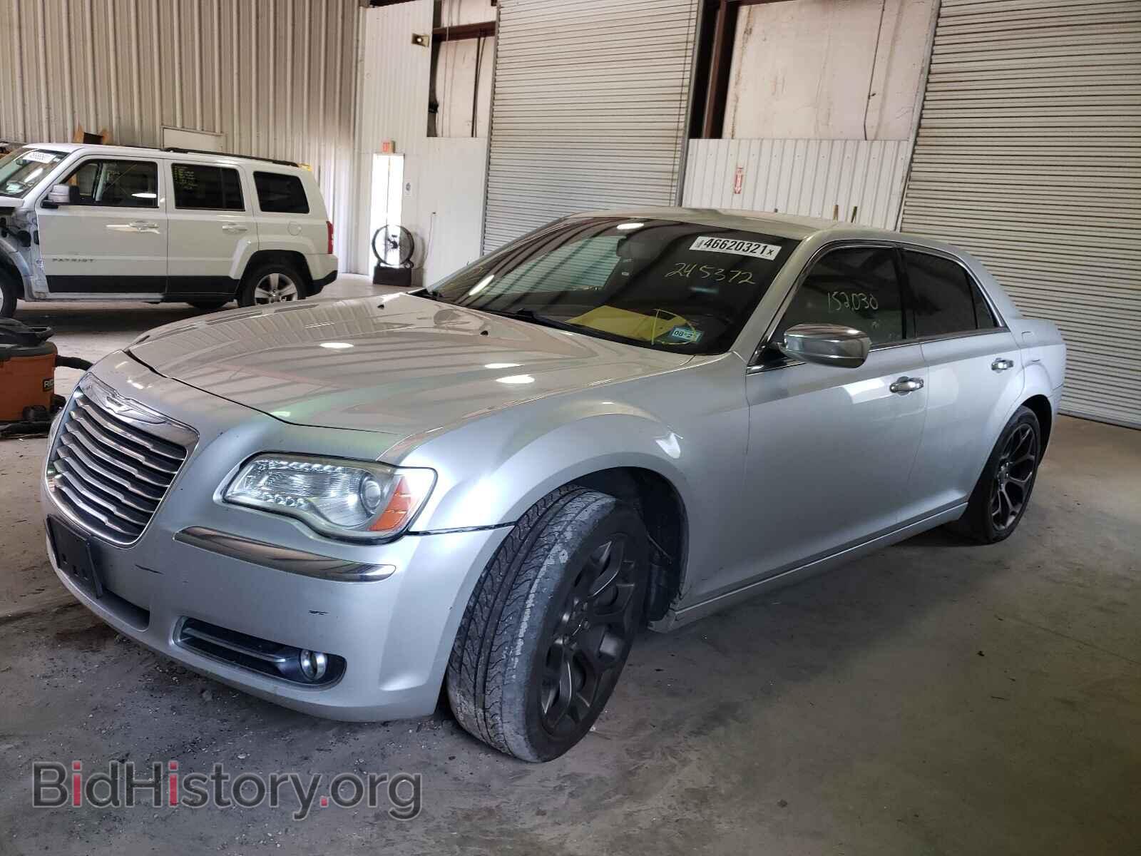 2012 CHRYSLER 300 - VIN: 2C3CCACG0CH245372 - Фото 2