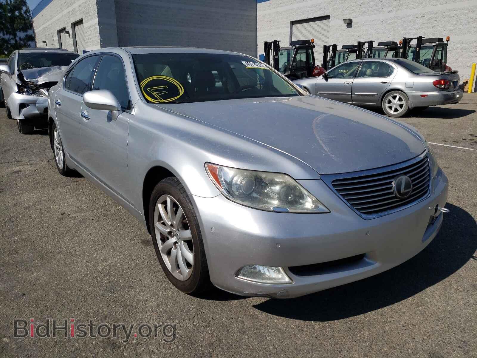 Photo JTHGL46FX75001953 - LEXUS LS460 2007