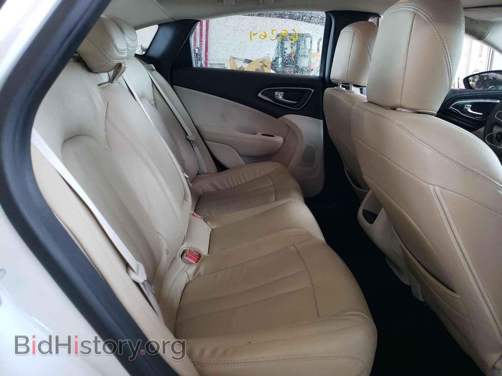 2016 CHRYSLER 200 - VIN: 1C3CCCABXGN104180 - Фото 6