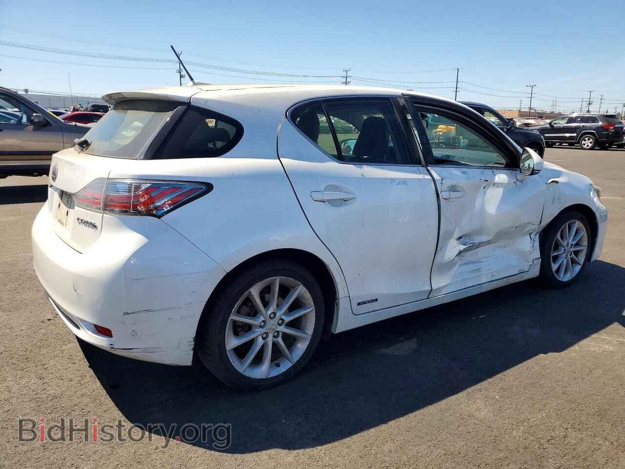 2011 LEXUS CT 200 - VIN: JTHKD5BH2B2017658 - Photo 3