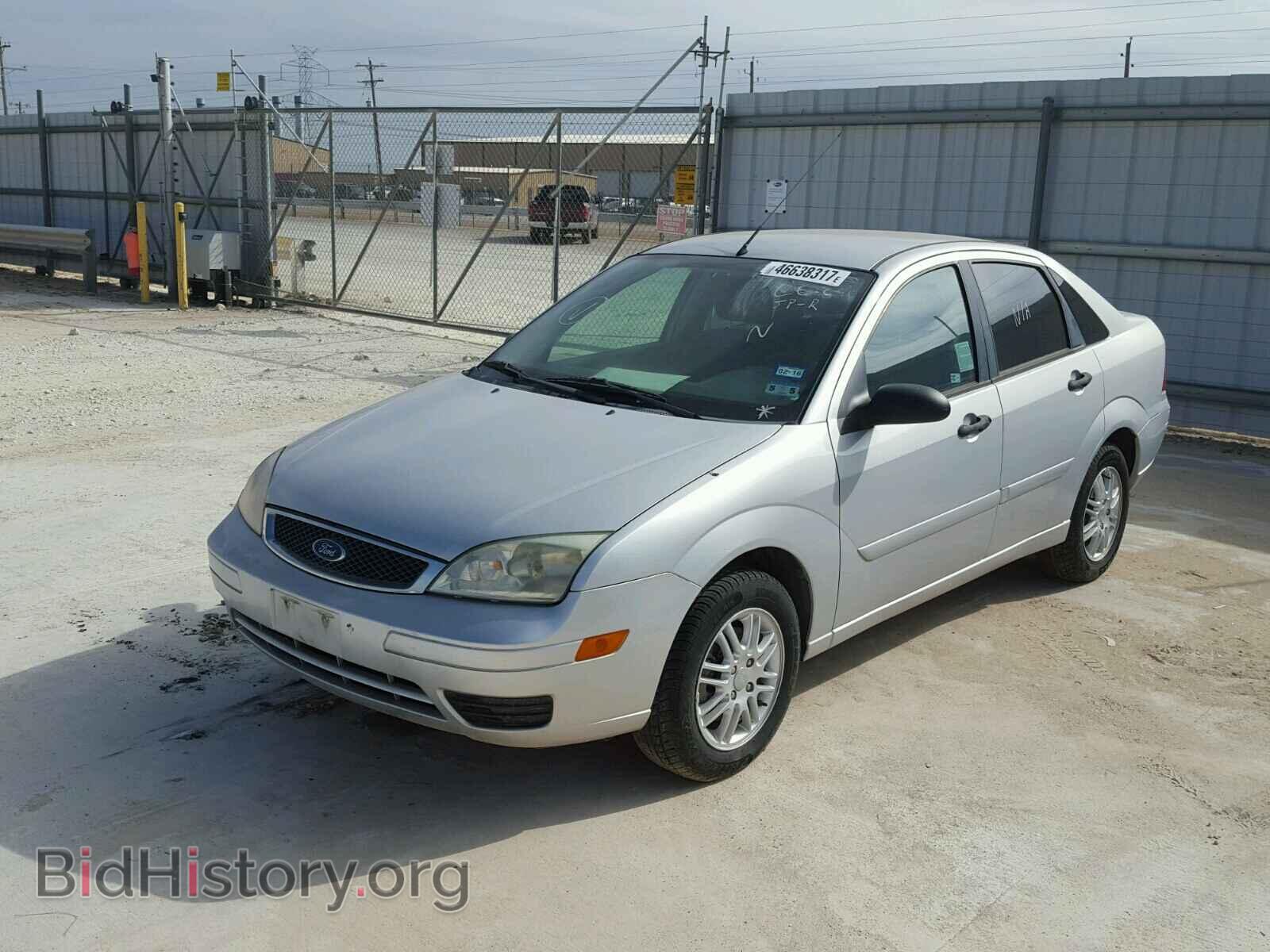 2005 FORD FOCUS - VIN: 1FAFP34N75W288672 - Фото 2