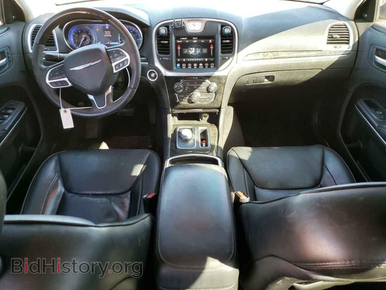 2018 CHRYSLER 300 - VIN: 2C3CCAKGXJH296571 - Фото 8