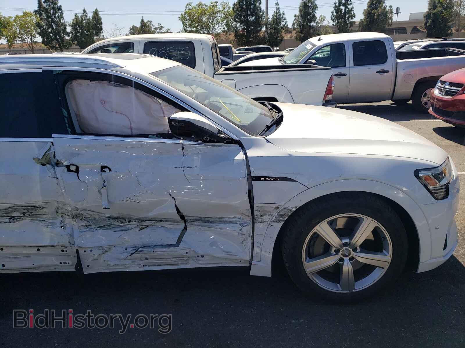 2019 AUDI E-TRON - VIN: WA1LABGE3KB021837 - Photo 9