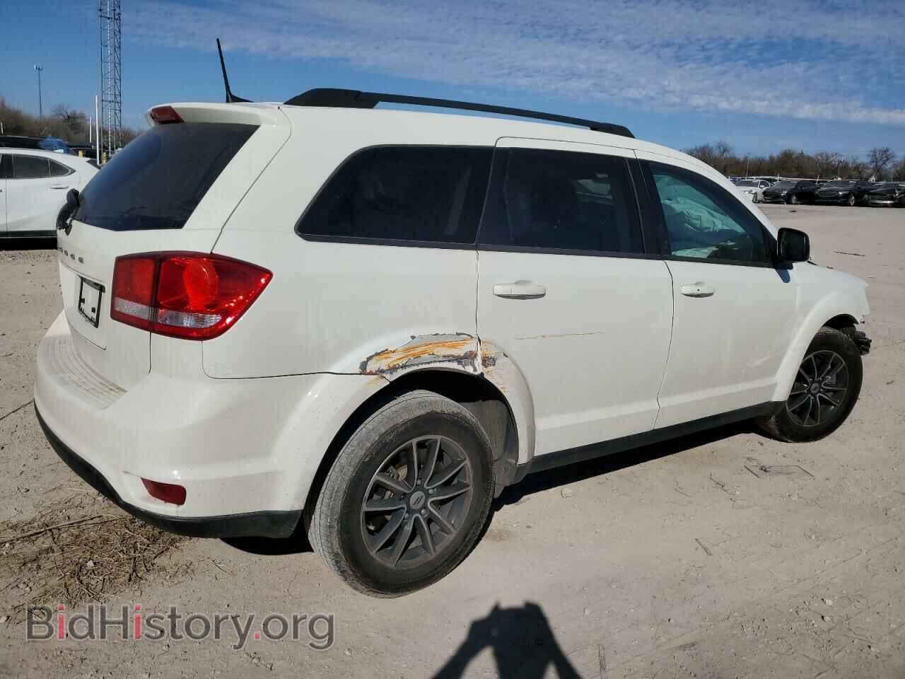 2019 DODGE JOURNEY - VIN: 3C4PDCBB9KT719739 - Фото 3