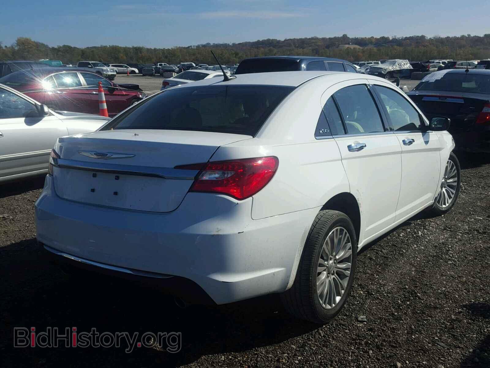 2012 CHRYSLER 200 - VIN: 1C3CCBCG1CN321971 - Фото 4