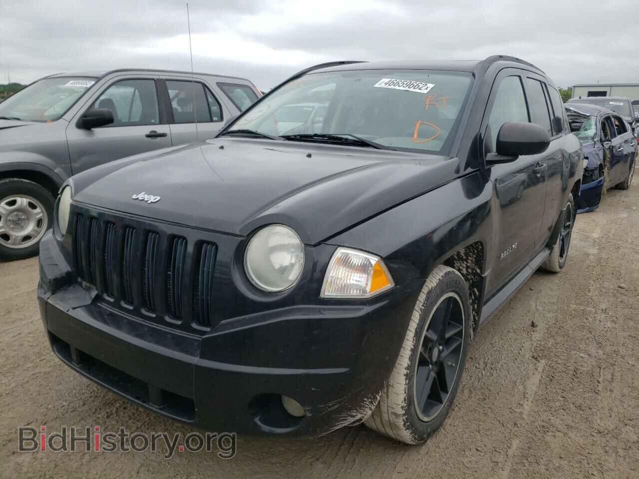2008 JEEP COMPASS - VIN: 1J8FT47W18D785712 - Фото 2