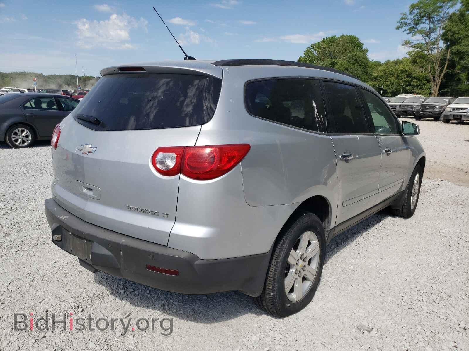 2010 CHEVROLET TRAVERSE - VIN: 1GNLVFED5AS127529 - Фото 4