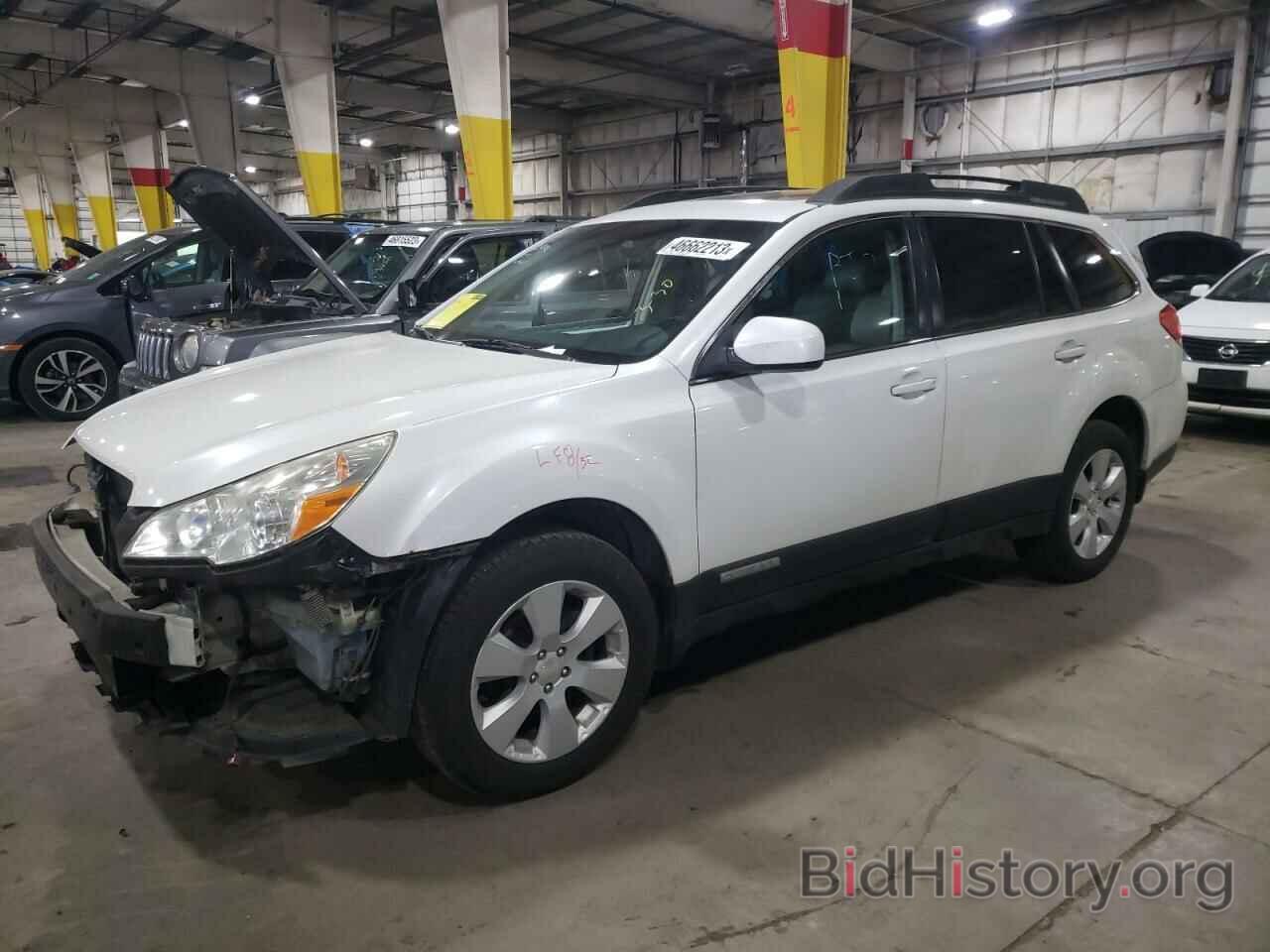 Photo 4S4BRBGC7B3375665 - SUBARU OUTBACK 2011