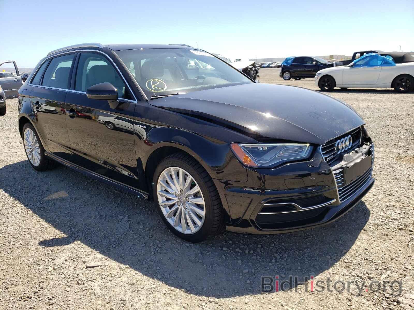 Photo WAUTPBFF8GA106858 - AUDI A3 2016