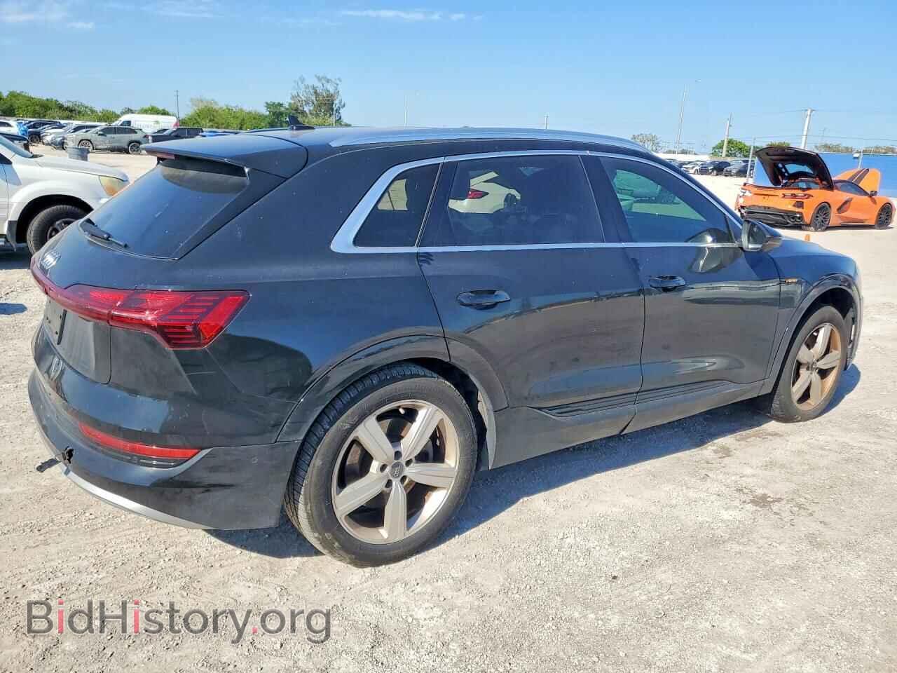 2019 AUDI E-TRON - VIN: WA1LAAGE1KB024326 - Фото 3