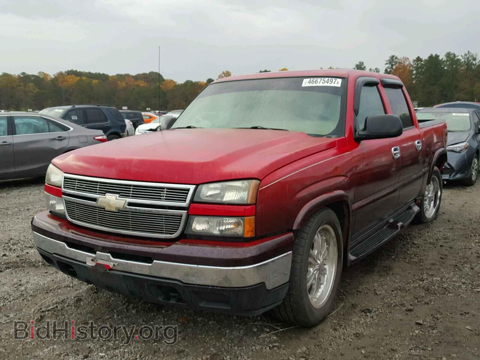 2007 CHEVROLET SILVERADO - VIN: 2GCEC13V371127088 - Фото 2
