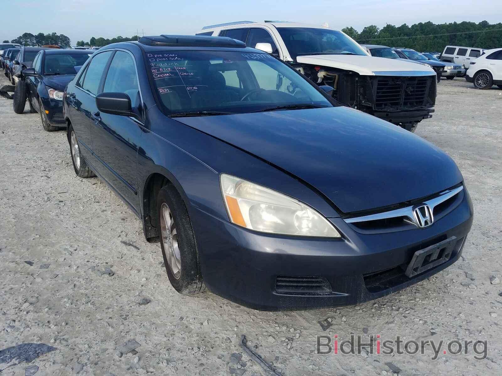 Photo 1HGCM56706A180054 - HONDA ACCORD 2006