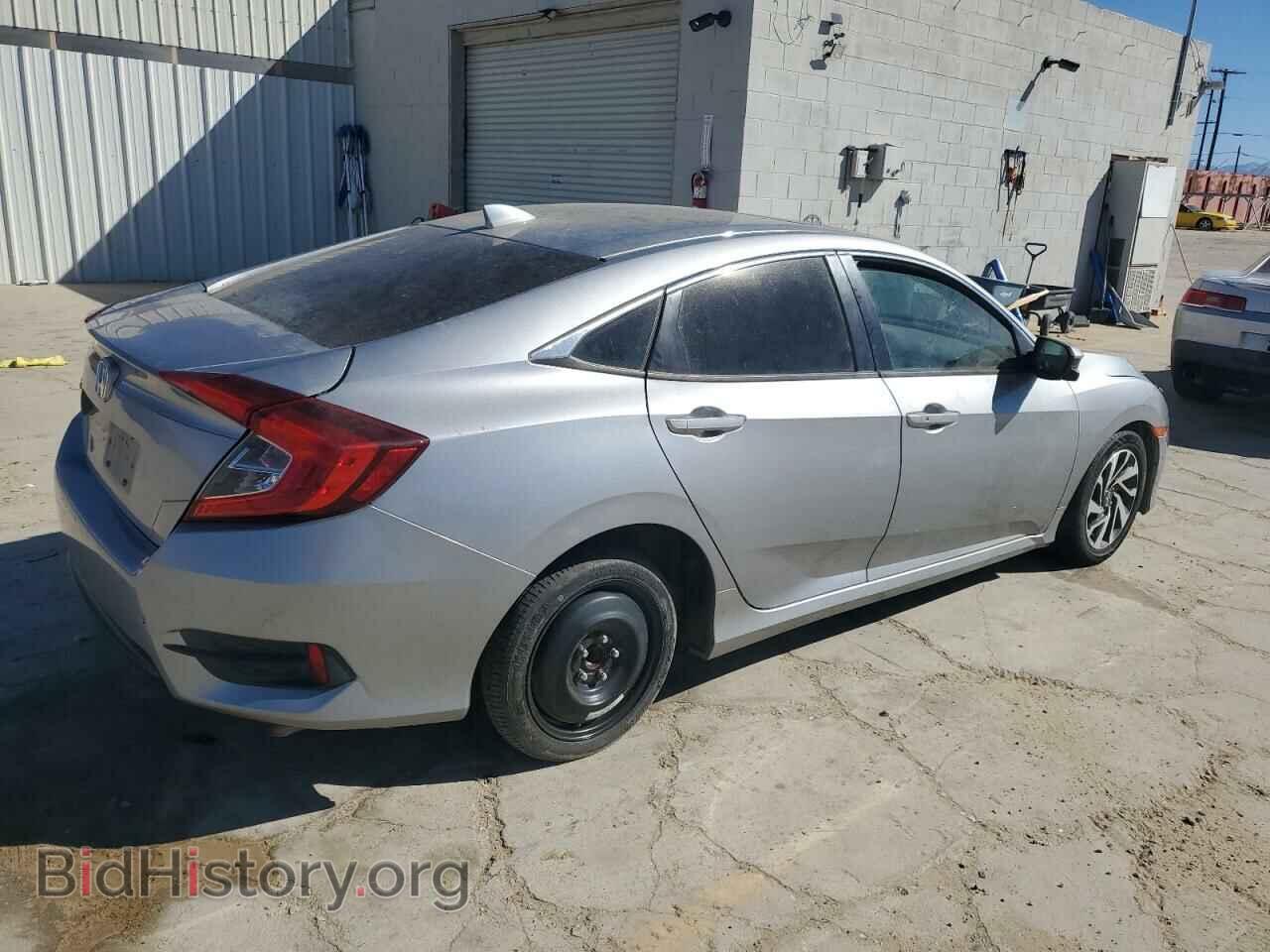 2018 HONDA CIVIC - VIN: 2HGFC2F80JH554759 - Фото 3