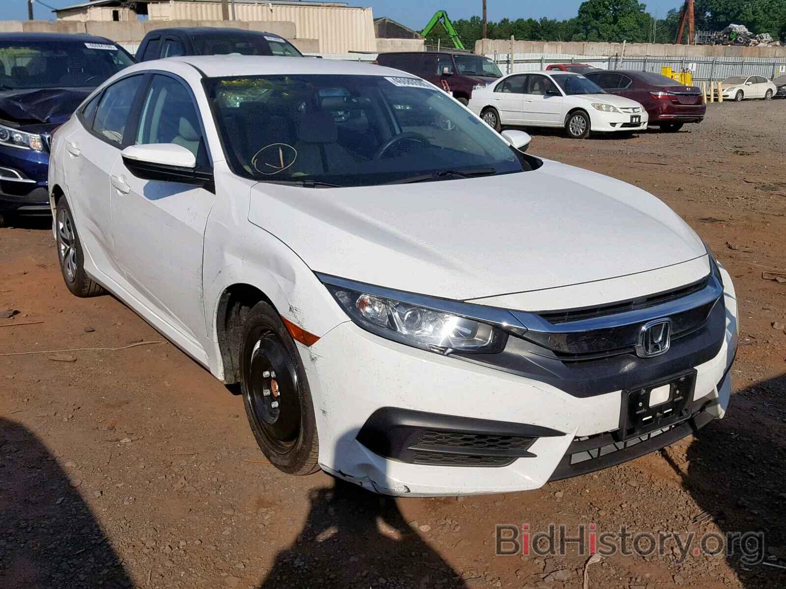 Photo 2HGFC2F59JH573882 - HONDA CIVIC LX 2018