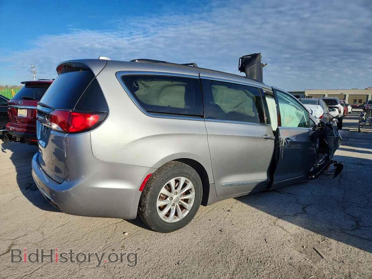 2017 CHRYSLER PACIFICA - VIN: 2C4RC1BG7HR758918 - Фото 3