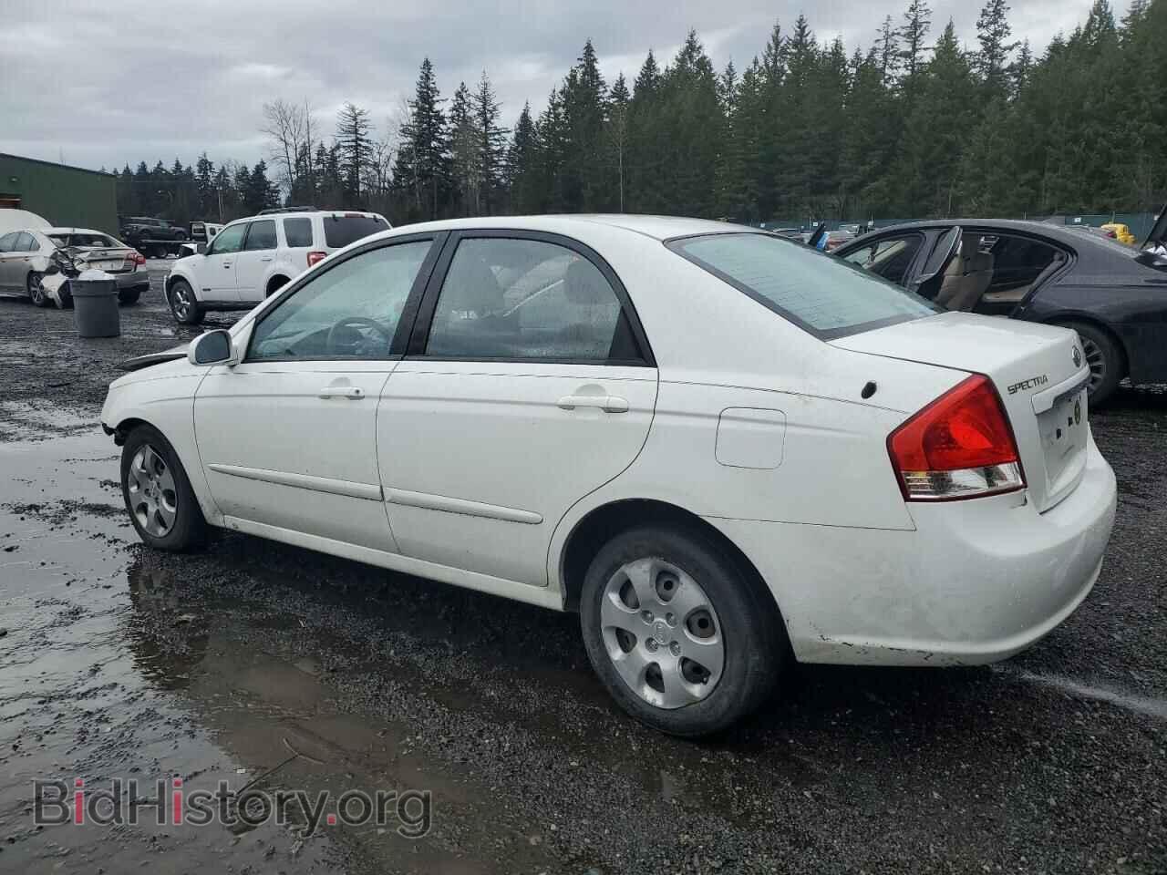 2007 KIA SPECTRA - VIN: KNAFE121475477709 - Фото 2