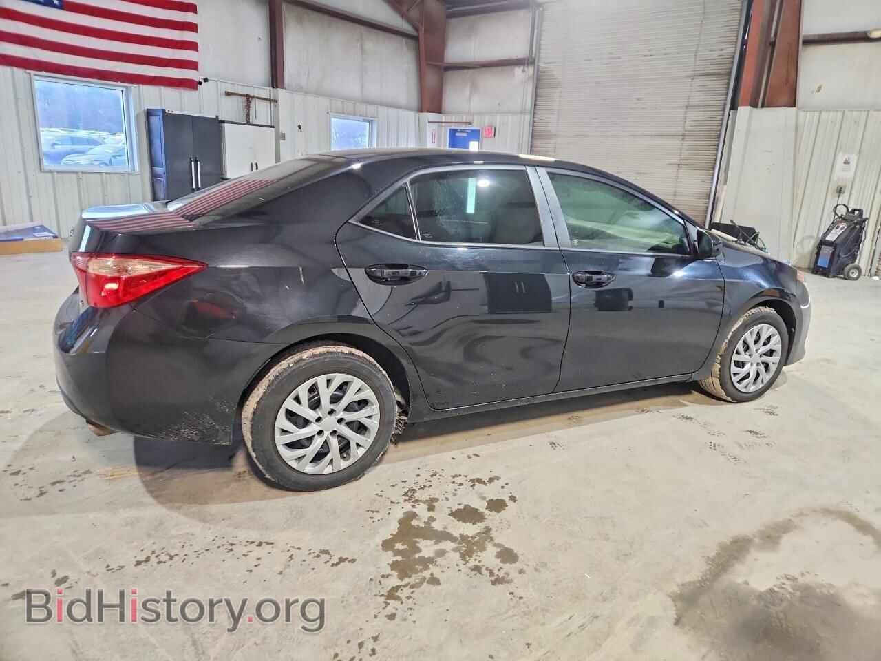 2017 TOYOTA COROLLA - VIN: 2T1BURHE8HC810575 - Фото 3