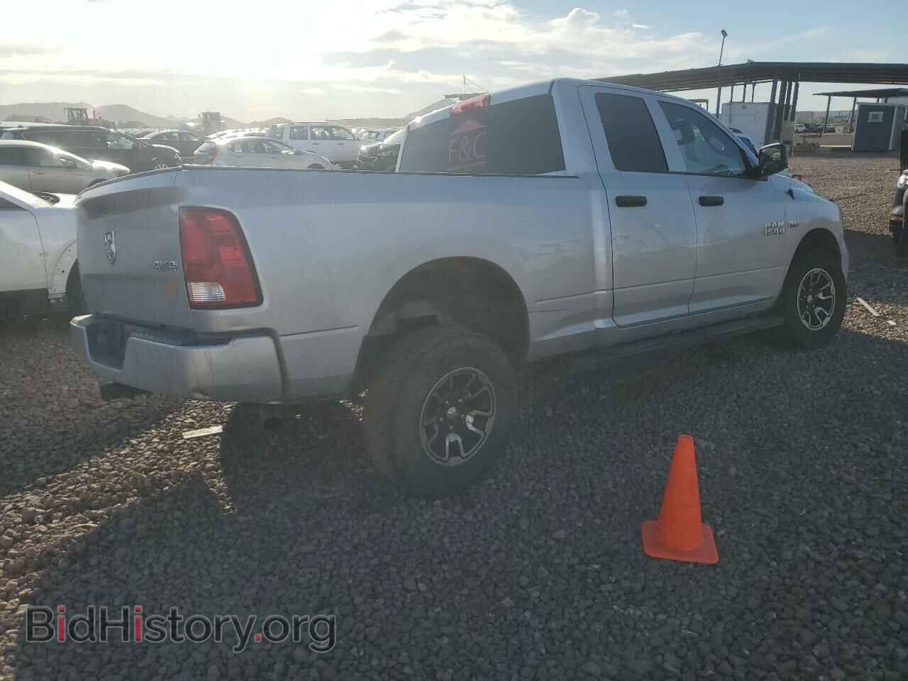 2018 RAM 1500 - VIN: 1C6RR7FTXJS221335 - Фото 3