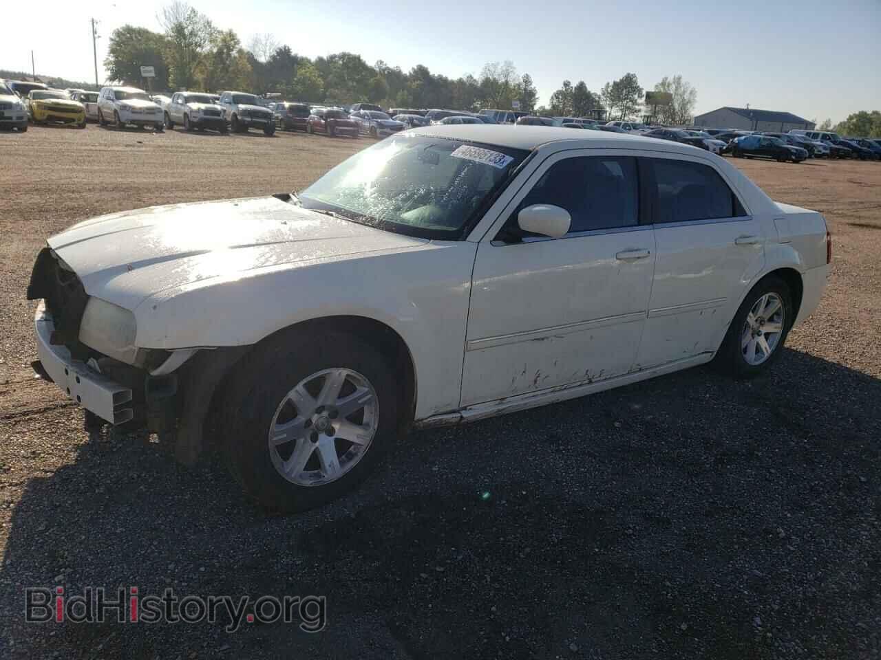 Photo 2C3KA53GX6H257252 - CHRYSLER 300 2006