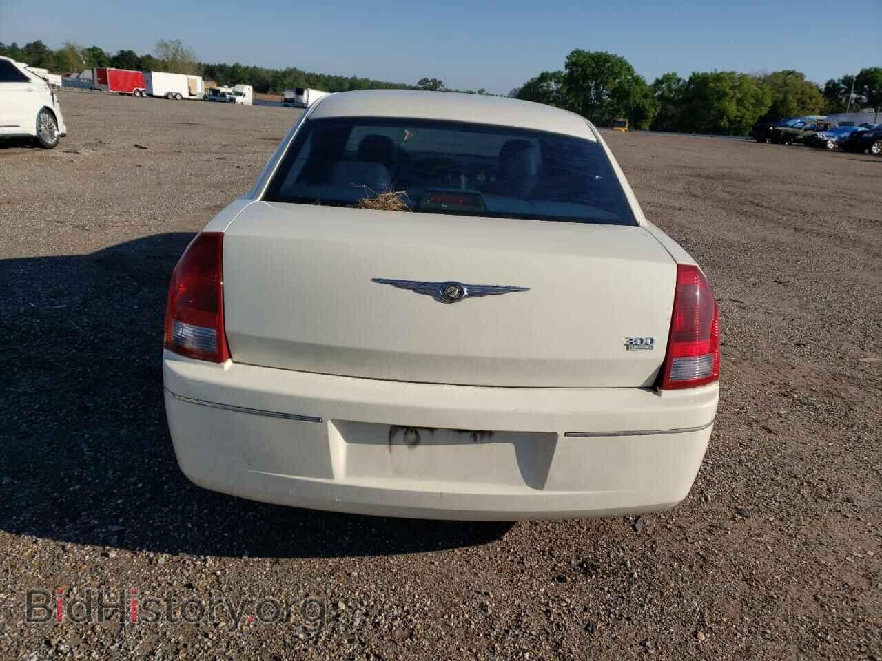 2006 CHRYSLER 300 - VIN: 2C3KA53GX6H257252 - Photo 6