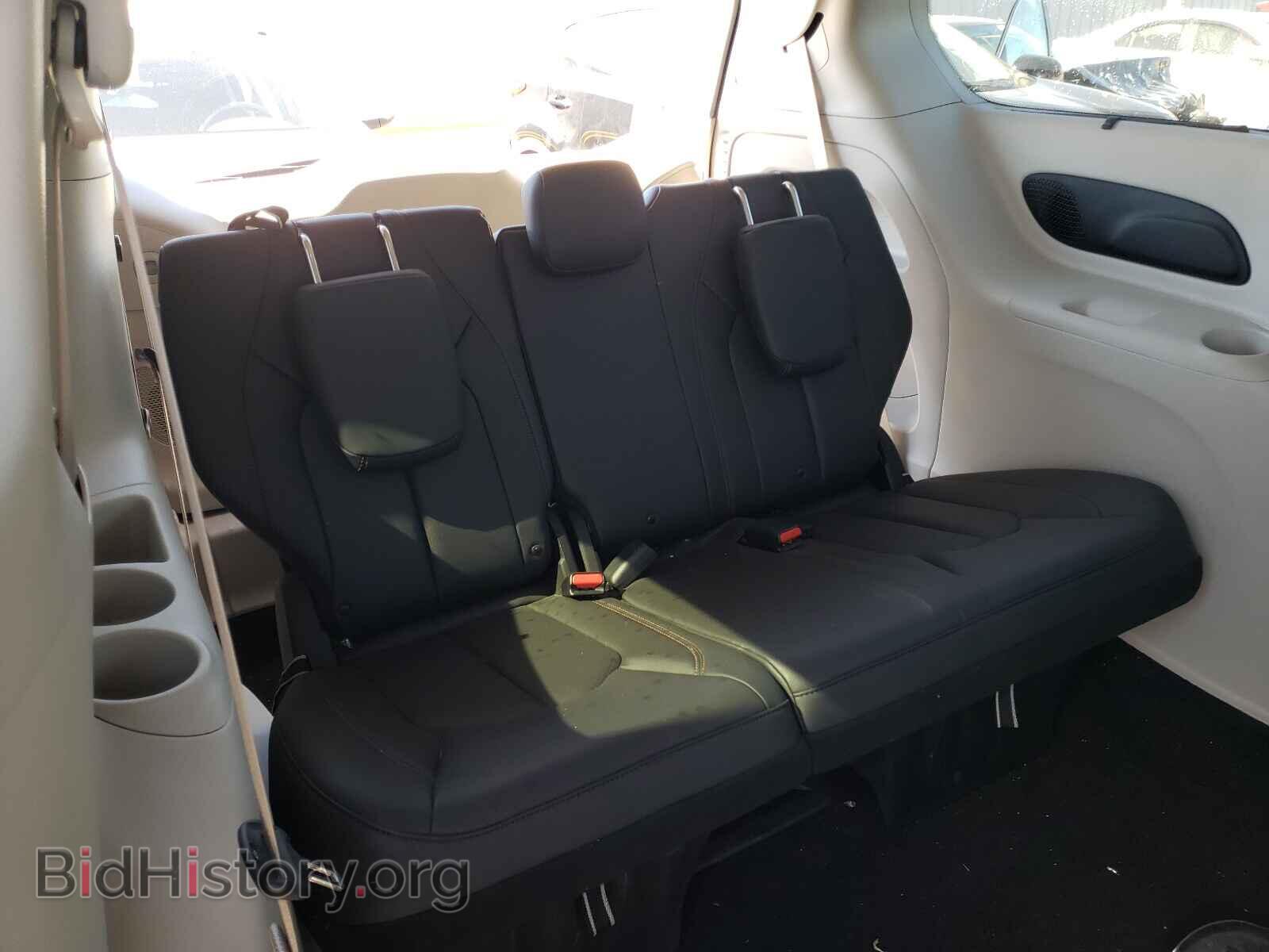 2018 CHRYSLER PACIFICA - VIN: 2C4RC1EG5JR177824 - Фото 9