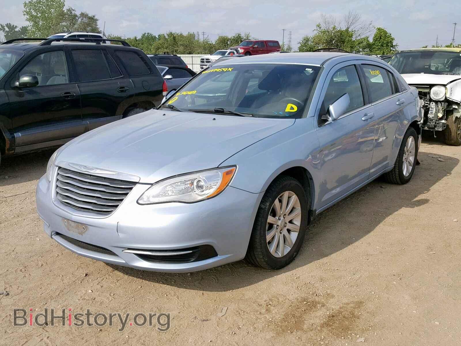 2013 CHRYSLER 200 - VIN: 1C3CCBBB4DN542469 - Photo 2