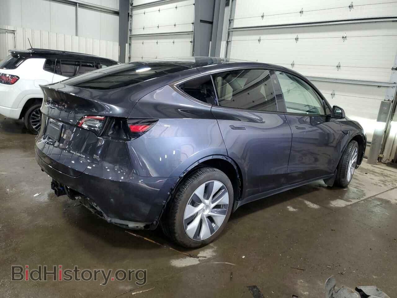 2024 TESLA MODEL Y - VIN: 7SAYGDEE6RA253946 - Фото 3
